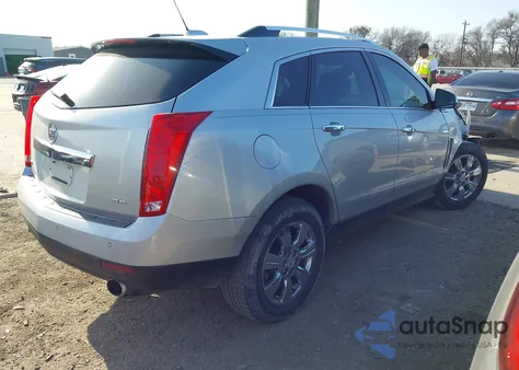 2015 Cadillac Srx Luxury Collection z USA, uszkodzony, nr VIN 3GYFNBE37FS555971